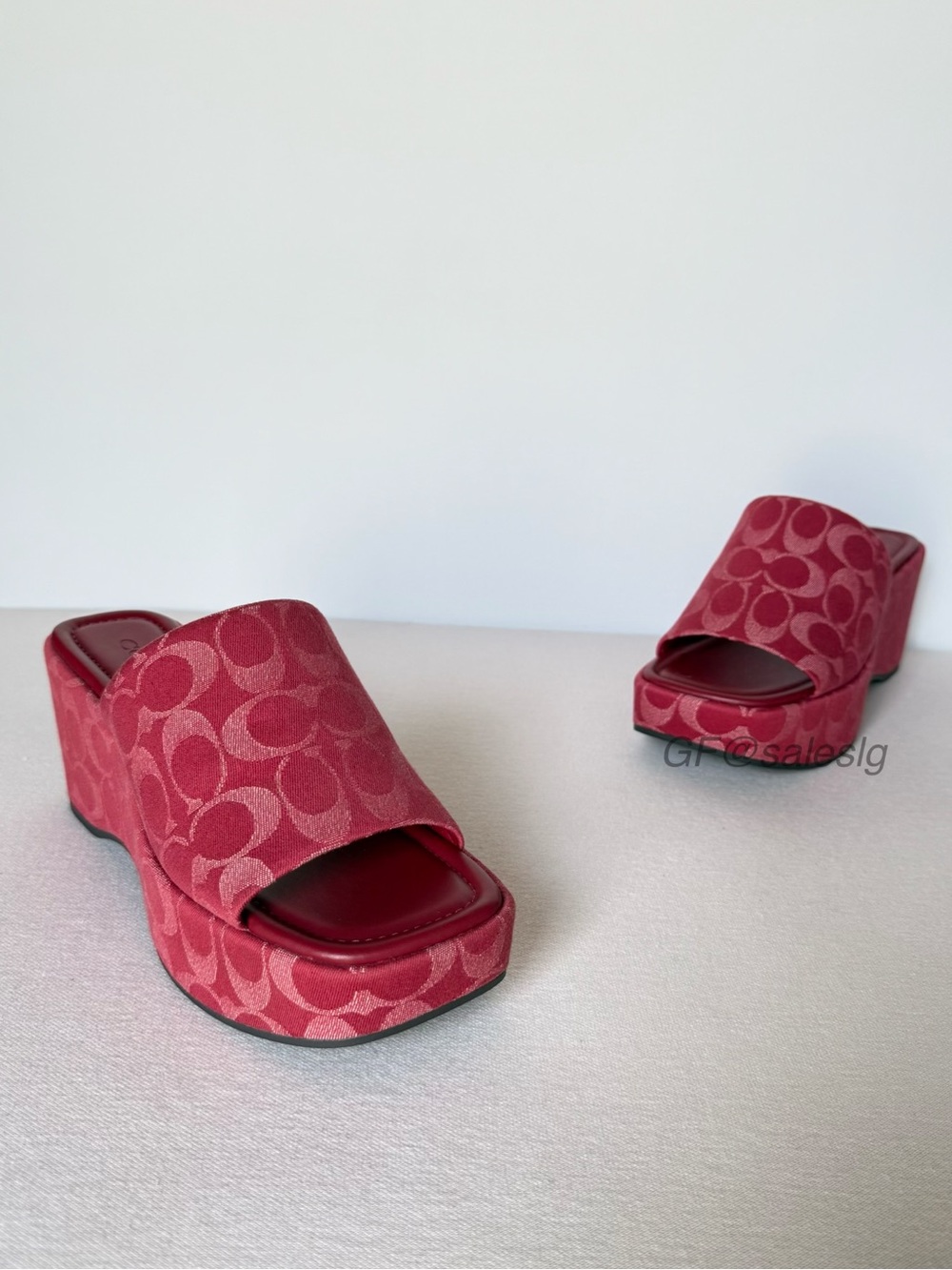 NWT Coach Phoebe Platform Sandals In Signature Denim Red Size 7 CDG81